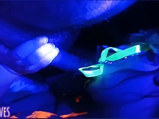 Sucking cock at a neon party &ndash; Bree Loves