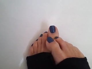 Blue toe nails