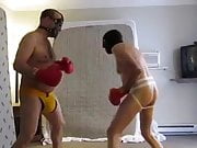 naked boxing round 3