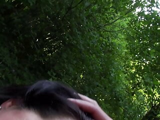  video: Amateur woman gets muff fisted in the woods