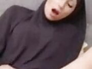 Hijab Girl Masturbating Creamy Pussy