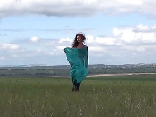 Photoshoots On Hill In Winding Weather