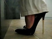 Black patent pumps metal heels, walk