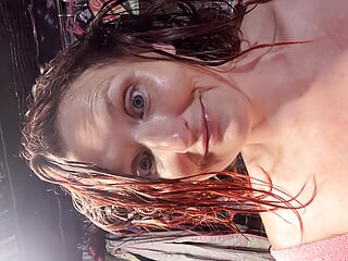 Redheads are wild in bed, right? Nude Rachel Wriggler bent over the bath rinsing her freshly dyed hair