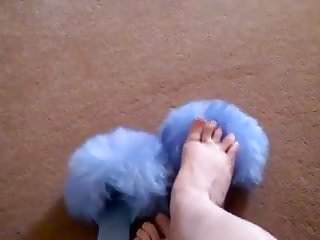 Retro 1970S Fluffy Sheepskin Blue Slippers
