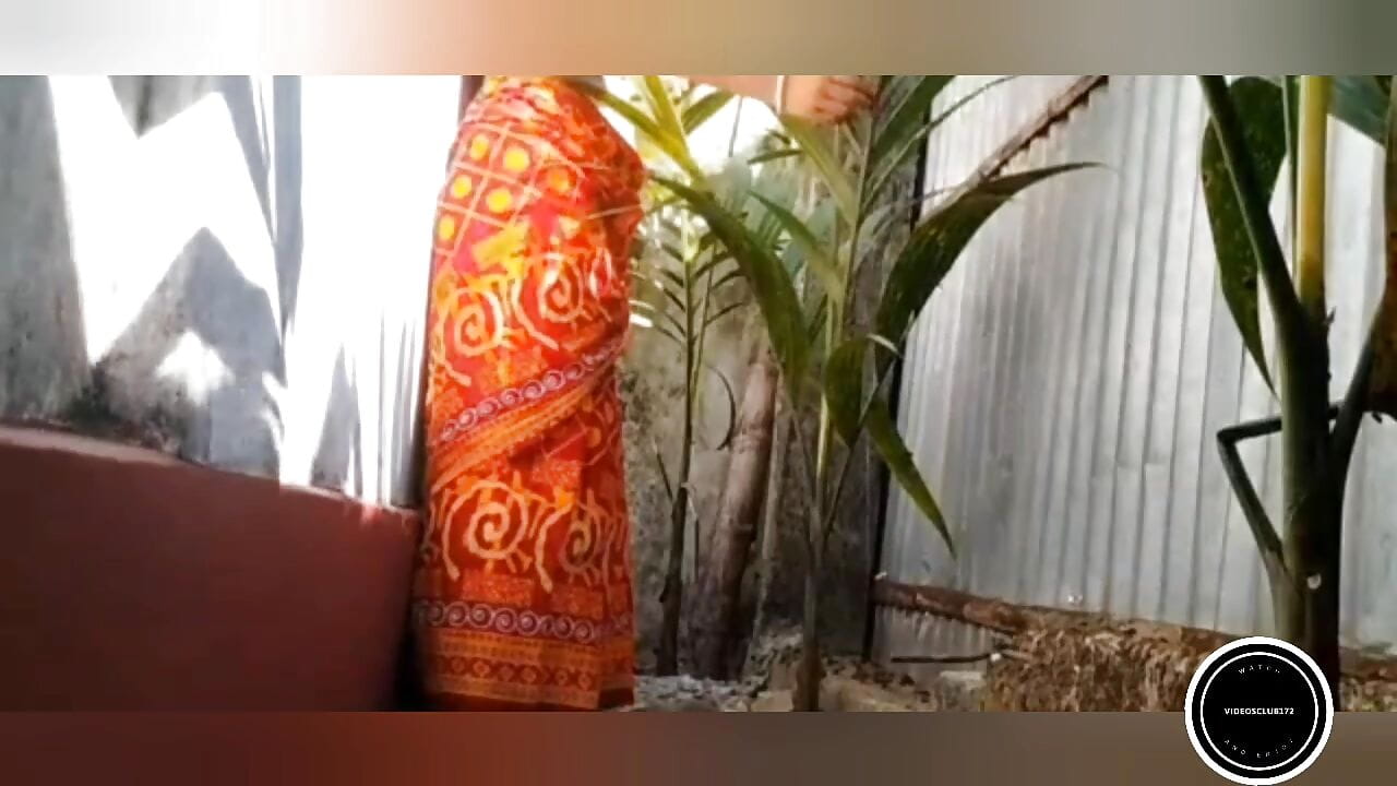 Village horny woman Sonali having Sex In Outside house In Hot mood