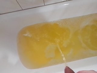 My first piss bath with 5L piss