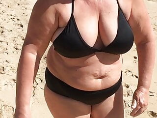 Big Boobs Fat Ass, Big Natural Boobs Mature, BBW, Mature Boobs Beach