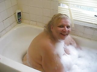MILF, In the Bath, BBW, Bath