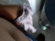 Jerking with dirty panties