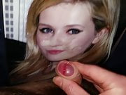 Abigail Breslin Cumtribute