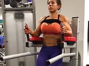 muscle   woman huge tits