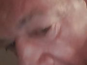 nettoie les chiottes.