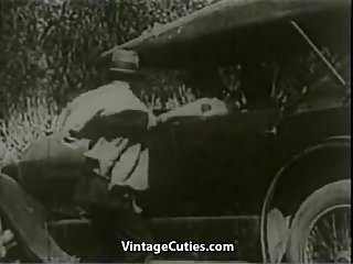 Driver, 1920s, Vintage 1920, Outdoor Pee