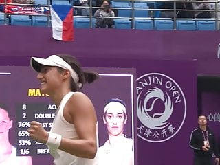 Caroline Garcia bounce