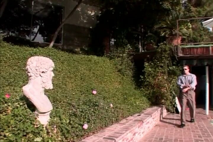 Blonde Lea Moore has anal sex in the garden outdoors