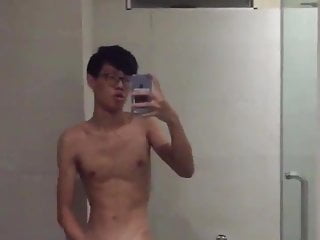 asian twink wanking his big cock for cam (21'')