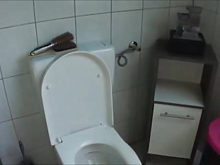Auf dem WC gepisst - Bild 2