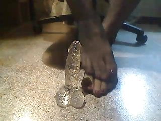 Footjob mit Dildo  - Bild 2