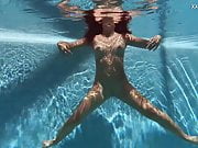 Puzan Bruhova – sexy underwater submerged teen