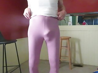 Male skin tight leggings...
