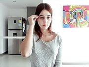 Vlog girl Sofia does solo chat webcam show live