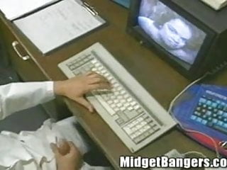 Midget Cybersex Fantasy Becomes Reality