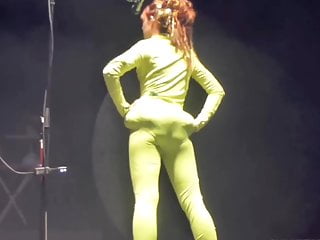 Lindsey Stirling sexi nalgona en Strasbourg