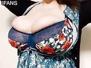 I love her huge tits