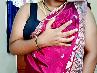 Tamil Couple Desi Aunty wearing Saree sexy Boobs and Big Pennis Blowjob massaging