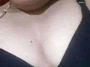 Desi bhabhi showing boobs and pussy in video call