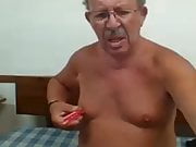 grandpa play on webcam